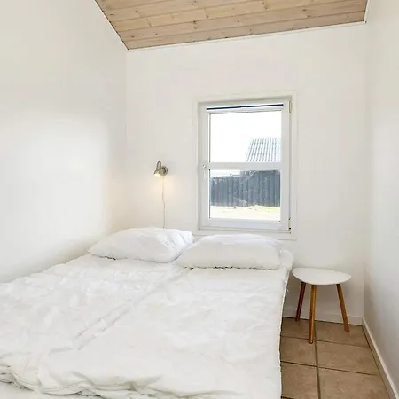 Four-bedroom Holiday In Lokken 28 *
